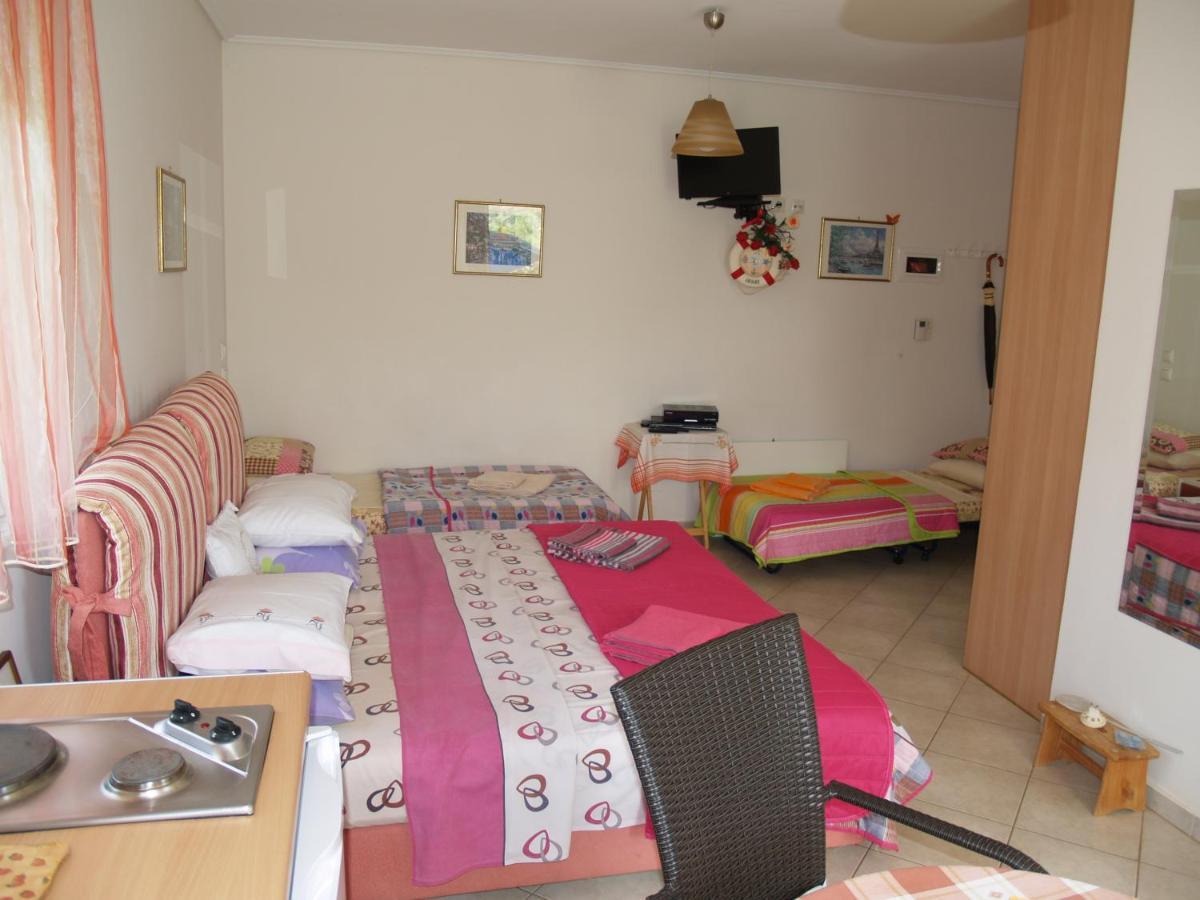 Villa Verde Apart-Hotel Néa Mákri Exteriör bild