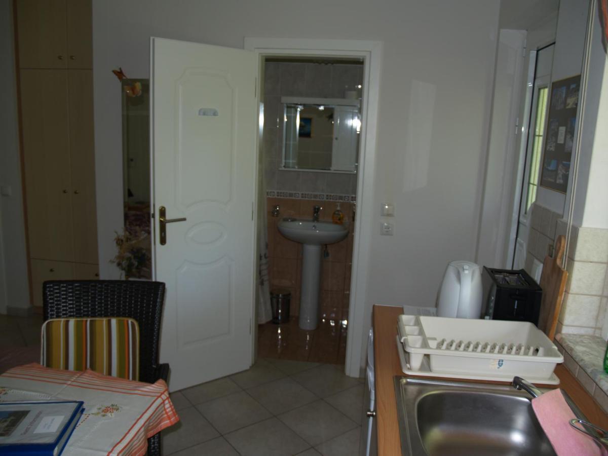 Villa Verde Apart-Hotel Néa Mákri Exteriör bild