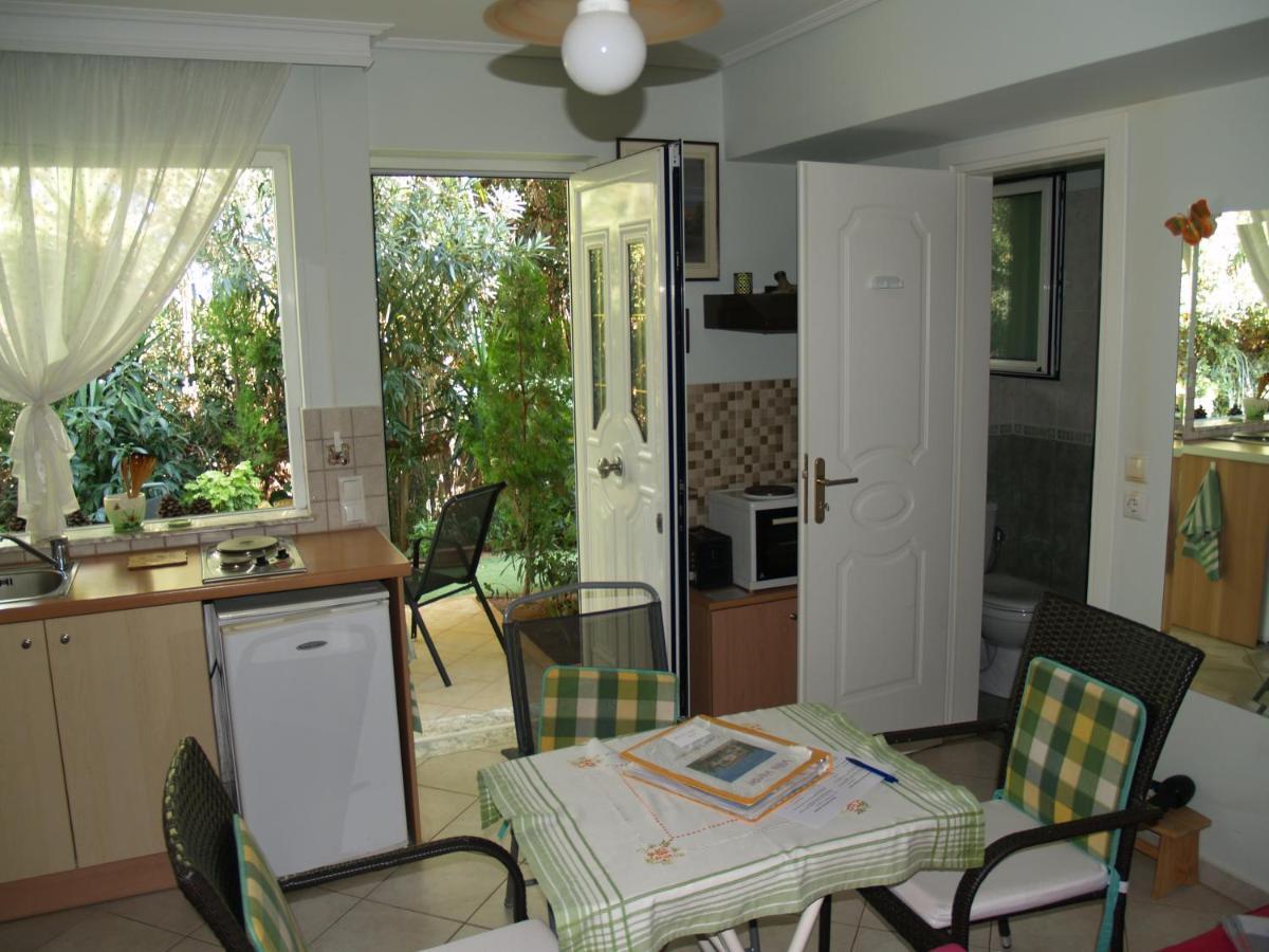 Villa Verde Apart-Hotel Néa Mákri Exteriör bild